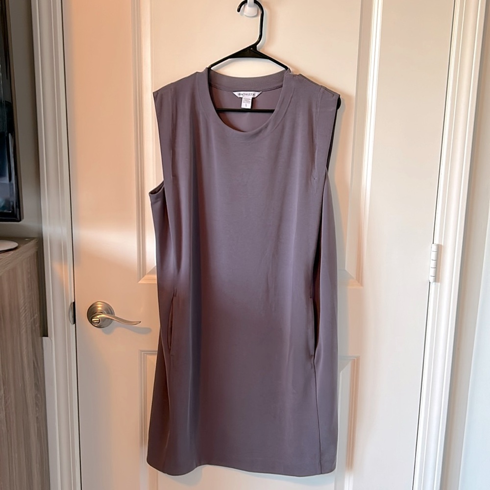 Athleta grayish Size L straight comfy dress.